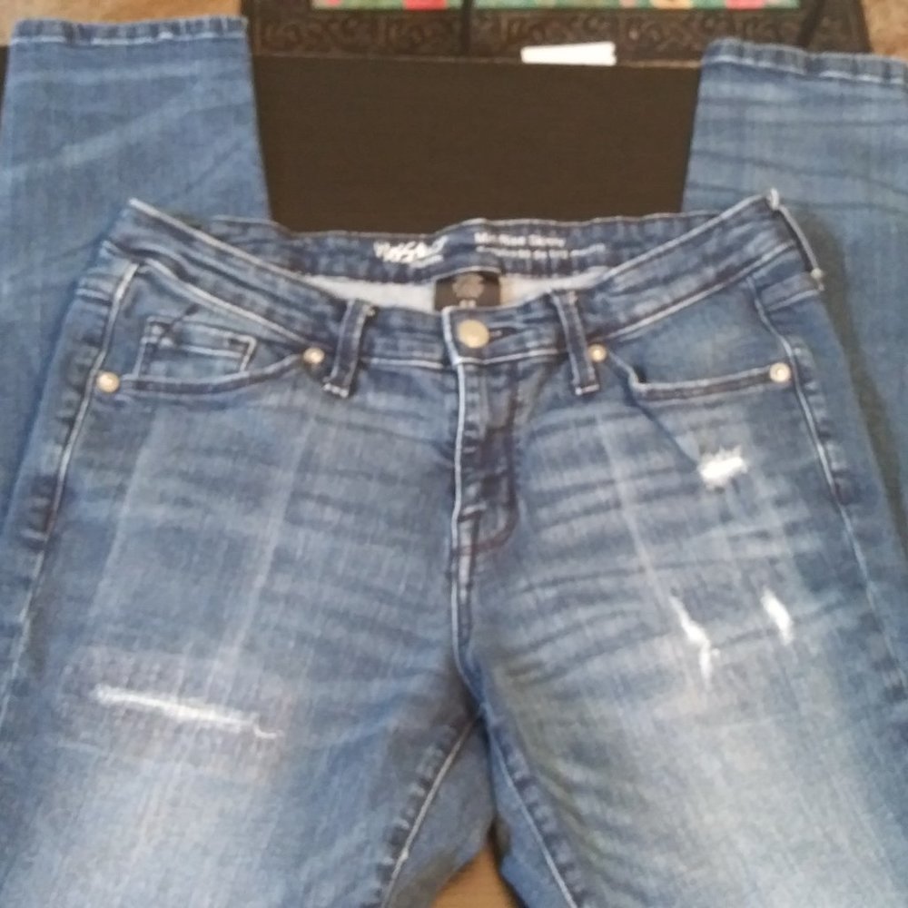 4/$20 Mossimo Denim Mid Rise Skinny Jeans